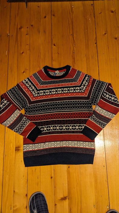 Дрехи суичери блузи пуловери