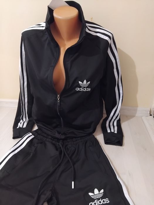 Trening dama Adidas si Nike.