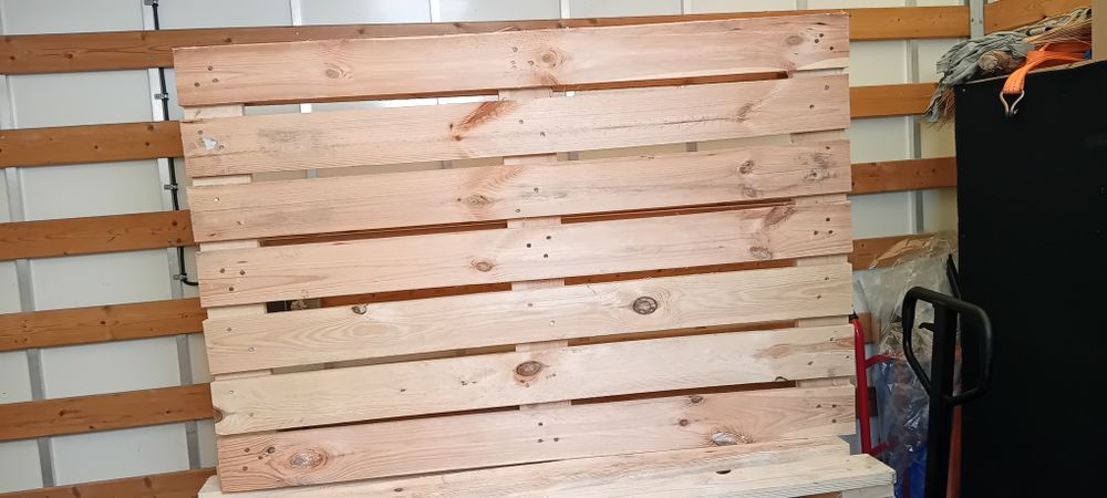 Палети за мебели в изключително състояние, като нови