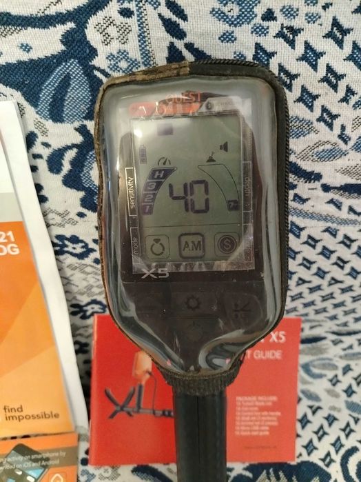 Металлоискатель Quest X5.