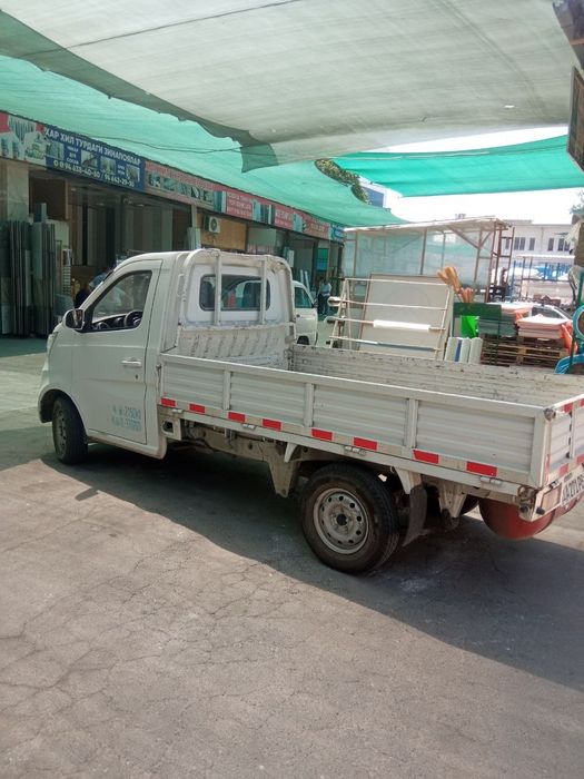 Changan mashina sotiladi