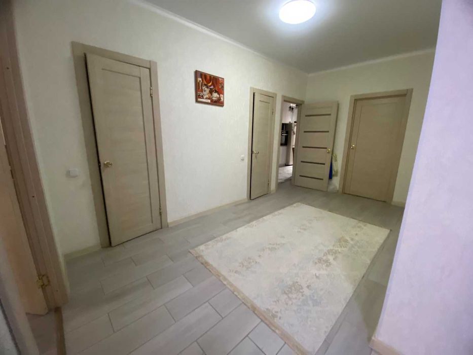 Продам 3 ком кв на Алтын Арман 2018г