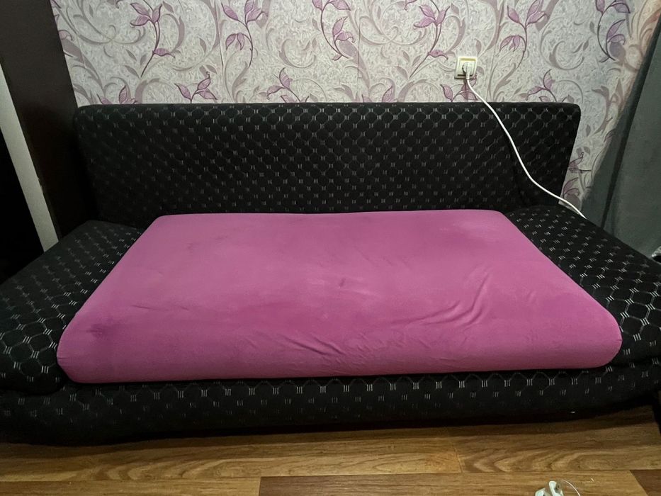 Продам диван самовывоз