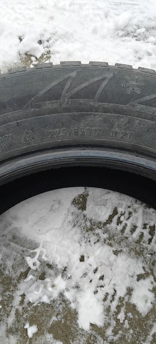 Продам зимнюю резину SAILUN