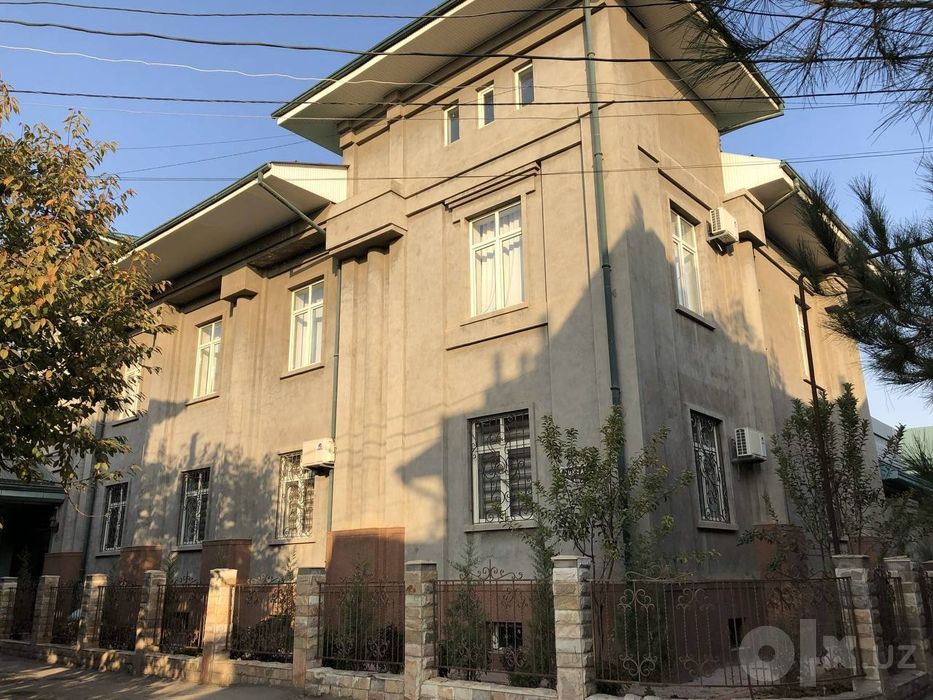 7,5 сот 2 дома Бассейн Каракамыш Продается Дом