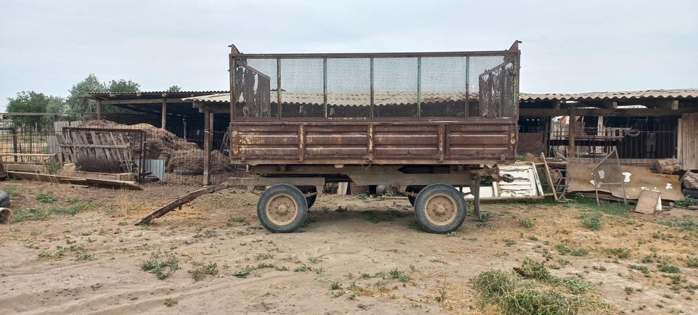 МТЗ 80 трактор. .