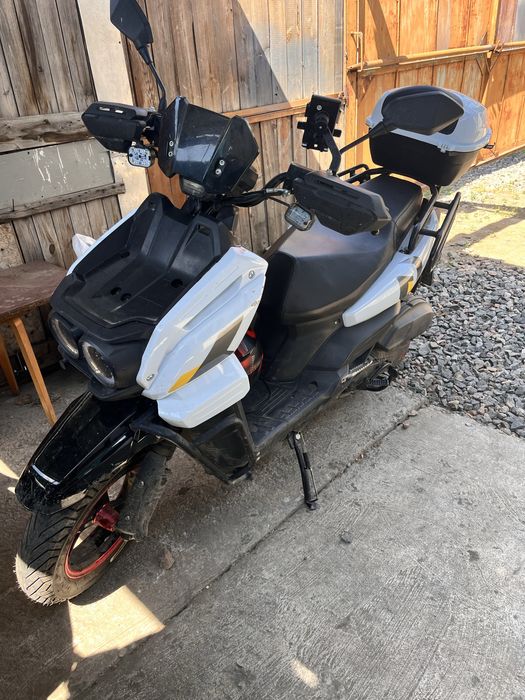 Продам скутер танк