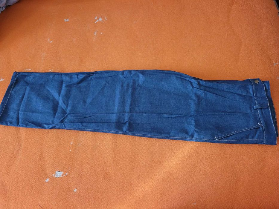 Продам спецовку джинсовую размер 52-54.