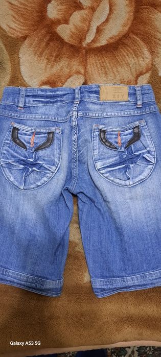 Продаются Женские.  шорты