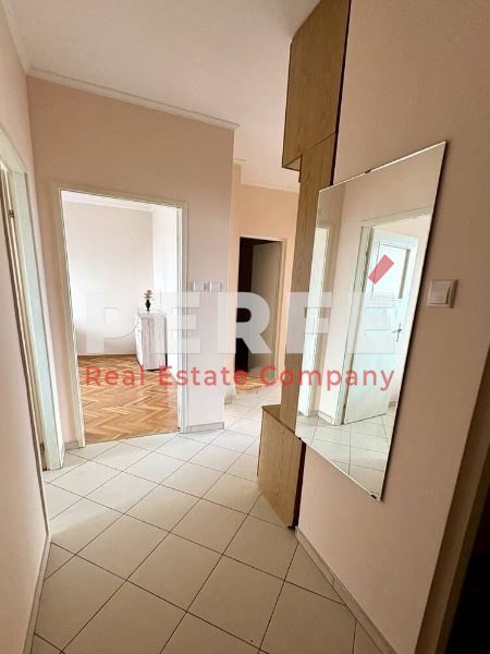 Дава се под наем Четиристаен апартамент в Бургас, Братя Миладинови - 110 кв.м за 510 € - Снимка #4