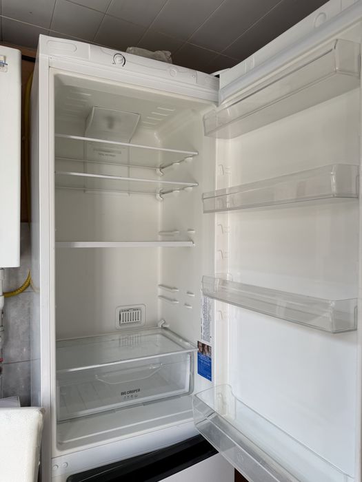 Холодильник INDESIT в отличном состоянии