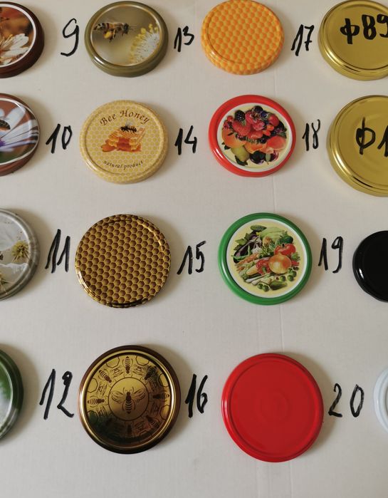 Капачки за буркани 0.068 цента и буркни  (за пчелен мед) Ф 82 ,кашон 5