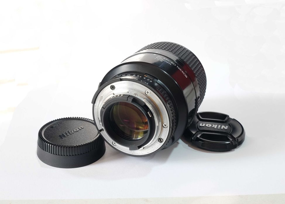 obiectiv foto nikon 105 mm f2,8 micro