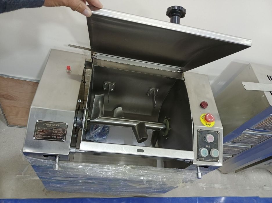 Промышленные Тестомес бэккери 15 кг 25кг 50 кг.аппарат для теста