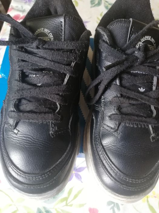 Продам детские кроссовки Adidas оригинал 100%