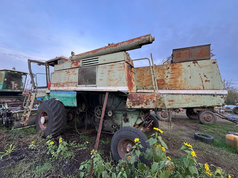 Roți complete 23,1 x R26 si 12,5 x R20 de Combină Sema 110, C14, C12,