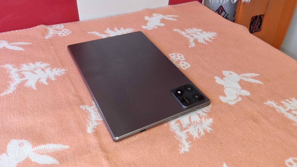 TABLETA android 14 = 300 lei