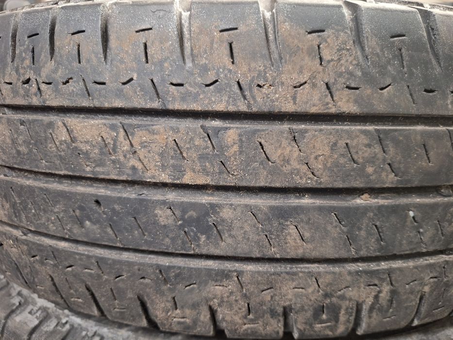 215 70 15 C-set anvelope vara-Michelin