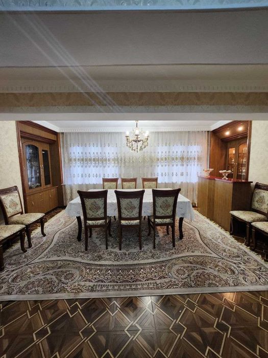 Продается квартира 4/5/8 м.Алай, ГлавПочтамт [O1]