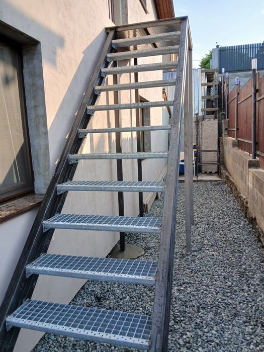 Trepte zincate de 80