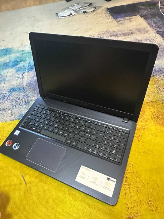 Laptop Asus R543u, i5 gen 8 - 600