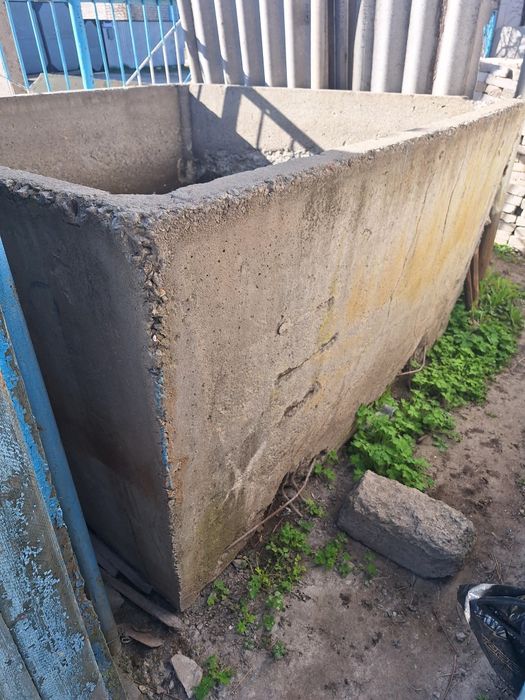 Бетонная емкость