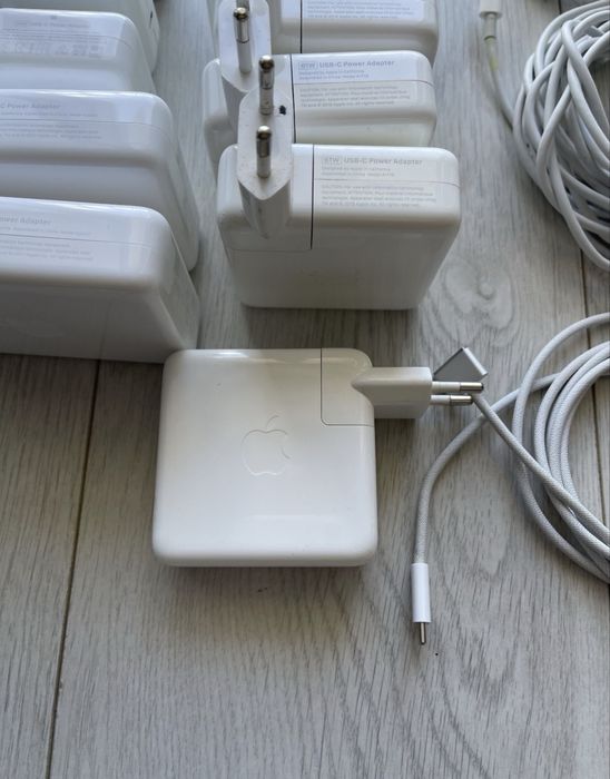 • Incarcator • Macbook • Air / Pro •