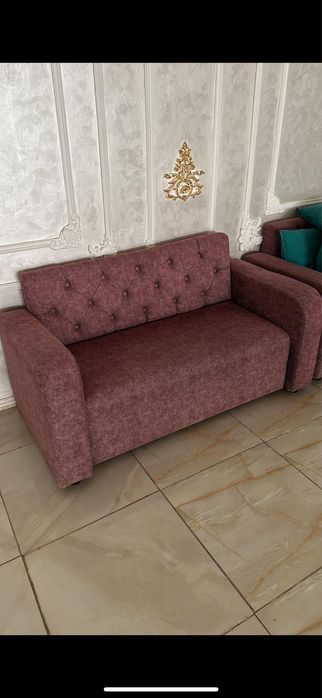 Диван 2-х местный, не раскладной