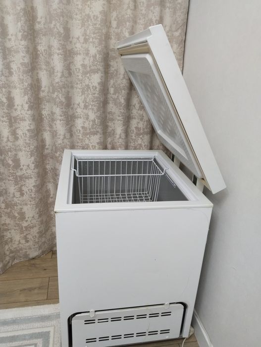 Продам морозильник
