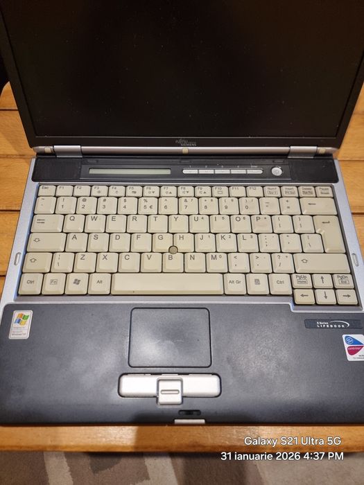 Fujitsu funcțional.