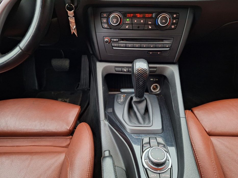 URGENT Bmw x1 2010 xDrive 2.0L 205 cp