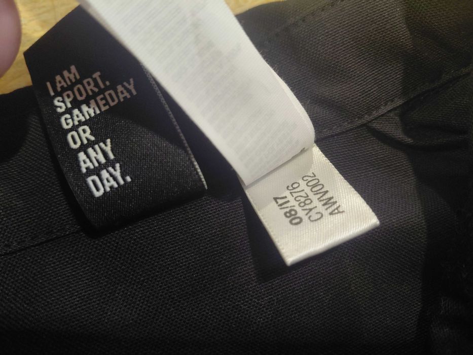 НОВО Bayern Munchen Adidas яке елегантно черно НОВО с ЕТИКЕТ Байерн