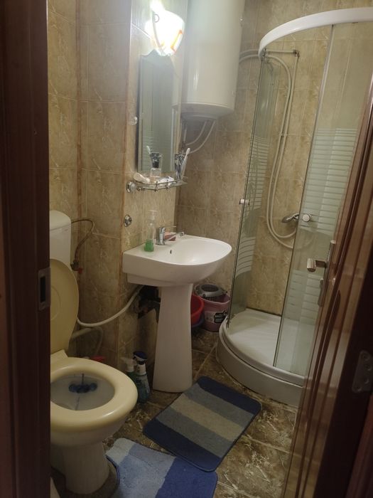 Vând garsonieră in Câmpeni