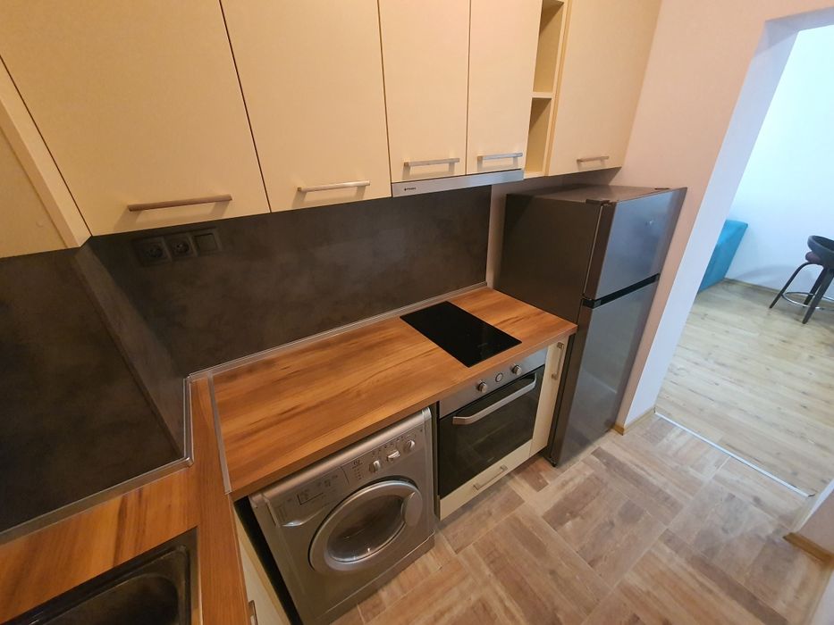 Дава се под наем Двустаен апартамент в Варна, Левски - 70 кв.м за 612 € - Снимка #6