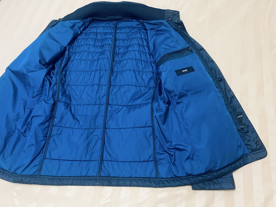 Geaca BOSS  marimea 48