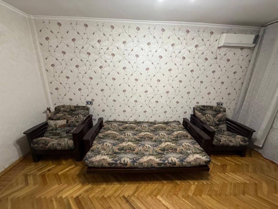 Диван и два кресла, комплект