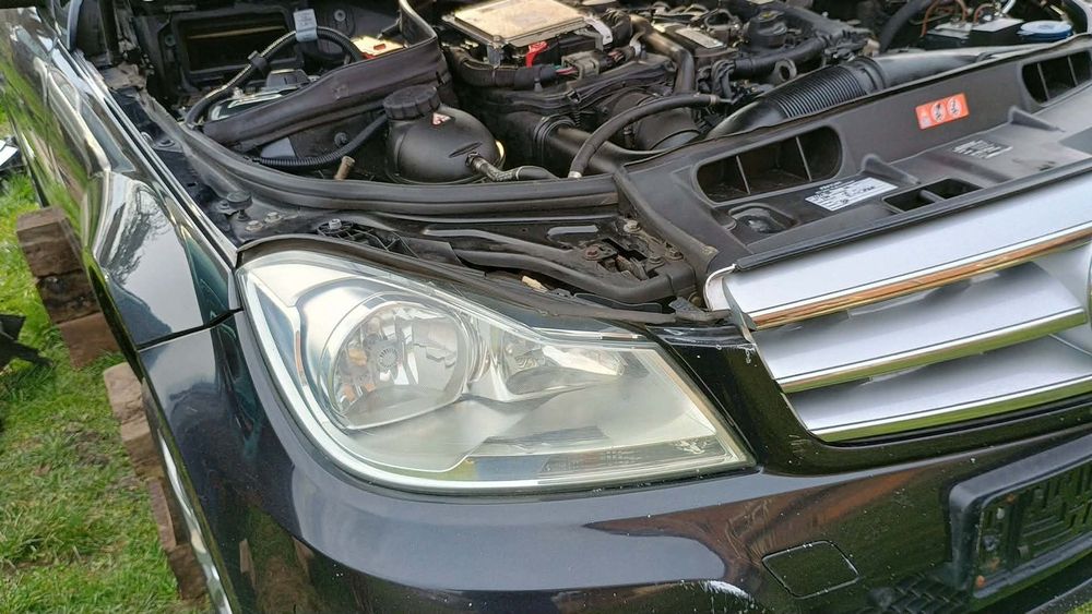 Mercedes W204 Facelift на части