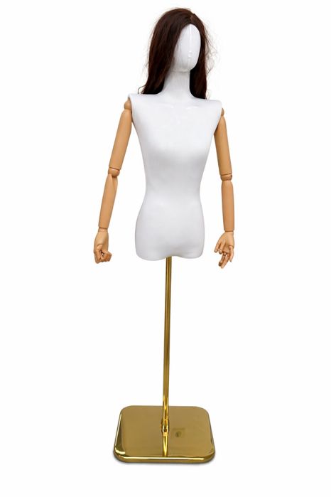 Продаются Маникены новые