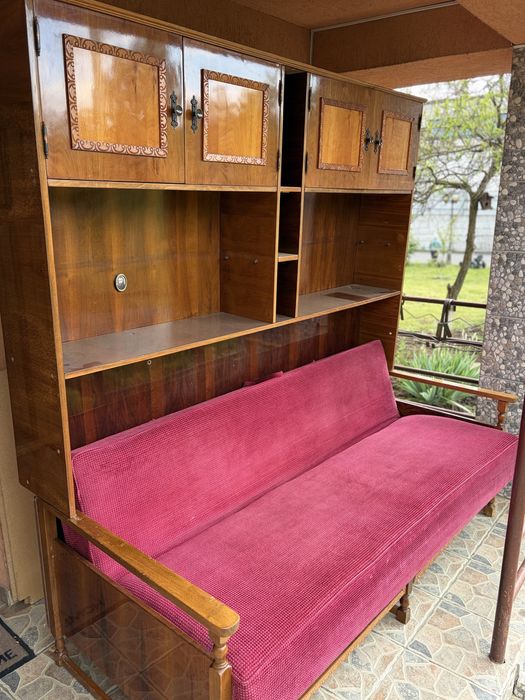 Canapea extensibila + mobilier