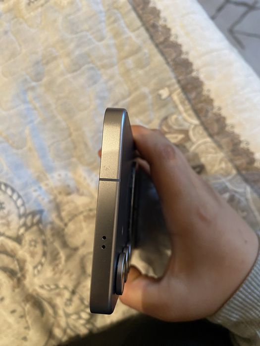 Продам Samsung s25 FE