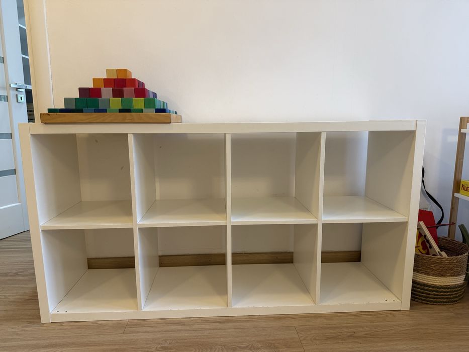 Biblioteca ikea