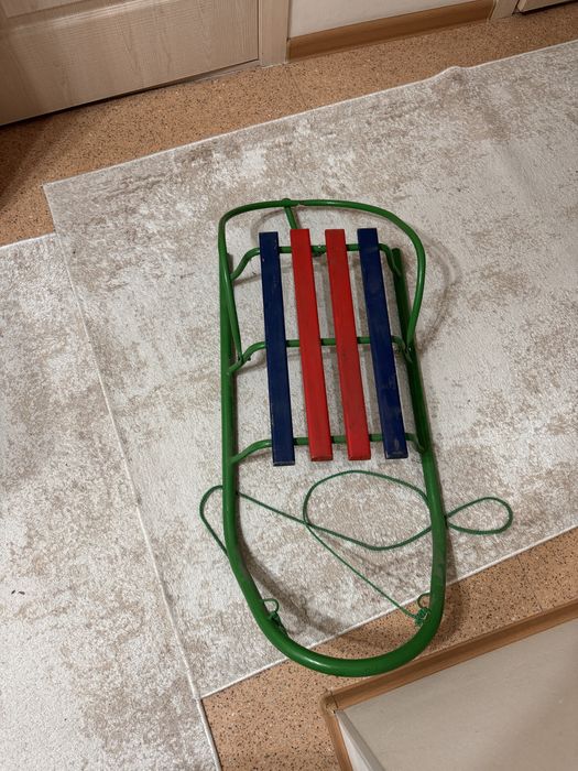 Санки в отличном состоянии.