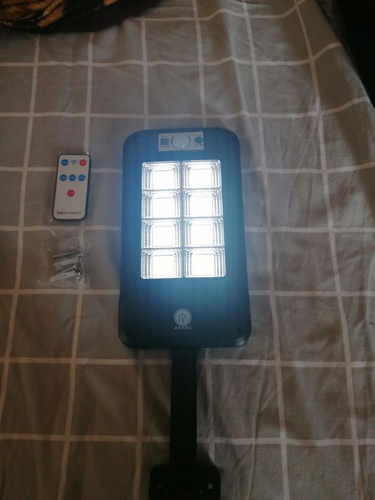 Lampă solară de putere mare  mare