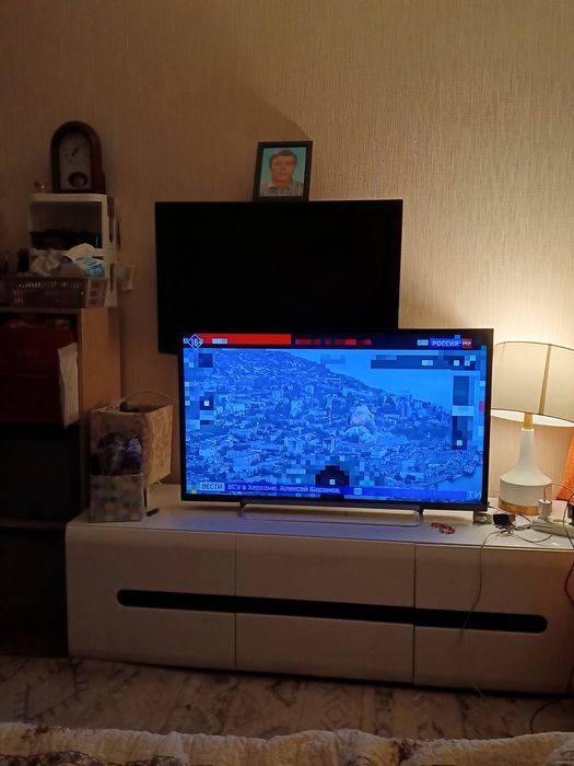 Продам тумба под ТВ