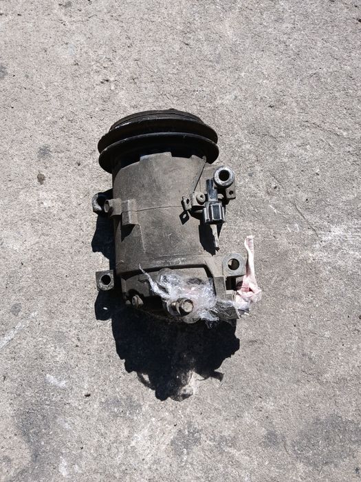 Компресор климатик NISSAN ALMERA TINO 00-05г. 2.2 114кс.