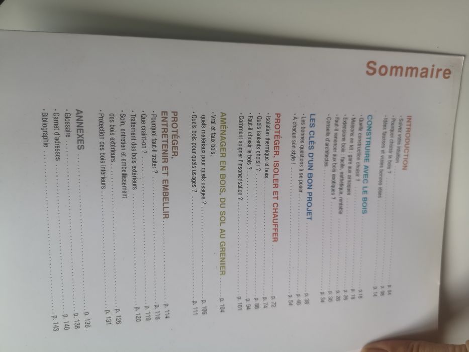 Книга за архитектура Maisons en bois du reve a la realite