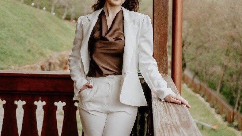 Costum Dolce alb damă elegant, mărimea M