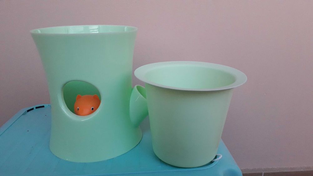 Самополиваща саксия