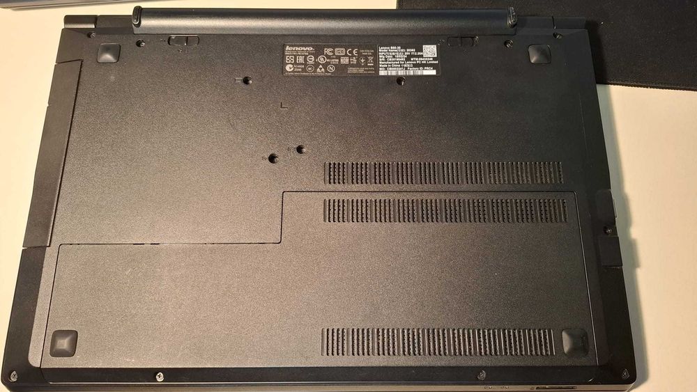 Laptop lenovo 8GB RAM SSD Licenta Windows