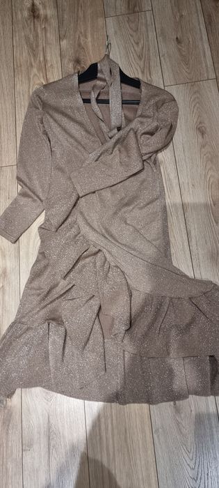 Кожена Mango.Синя рокля Aggata.Дънкена рок.Бежова с ламе.Черна плетиво